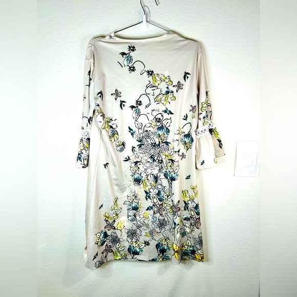 Women’s Floral Tunic Dress Size Large Lace Trim Bell Sleeve Boho Style 35.5” - Picture 6 of 7